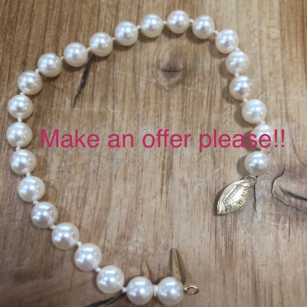 Make an offer!! Genuine Pearl bracelet, 7”